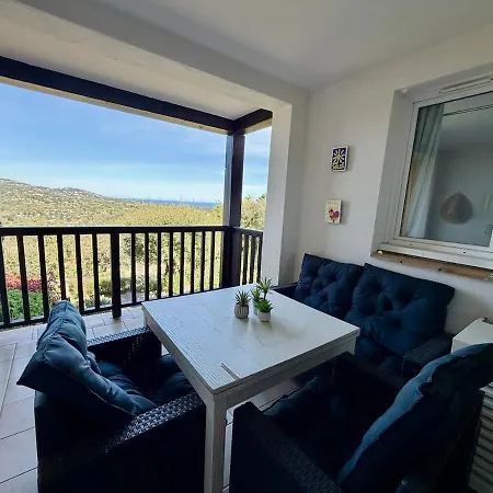 Les Restanques 2150, Sea View Apartment *